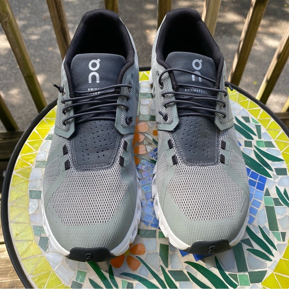 Womens On Cloud 5 Sneaker, Kelp/Shadow, Size 11 - Picture 3 of 7